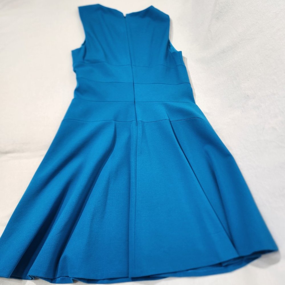 DIANE VON FURSTENBERG Minimalist Stretchy Blue Sleeveless Dress Size10 LIKE NEW! - Picture 4 of 16